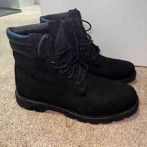 Black Timberlands